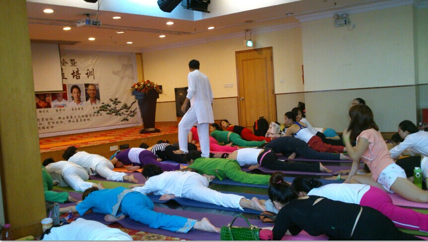 世界瑜伽公益发展论坛10