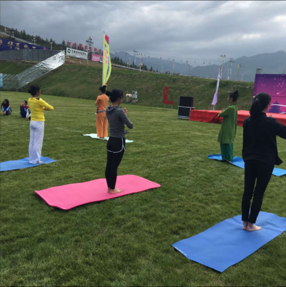 瑜伽户外活动3
